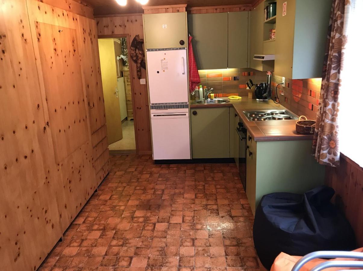 Ferienwohnung Im Chalet Boubou Wiler Buitenkant foto